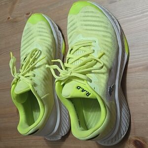 Women's RAD global running Shoes - Neon Yellow